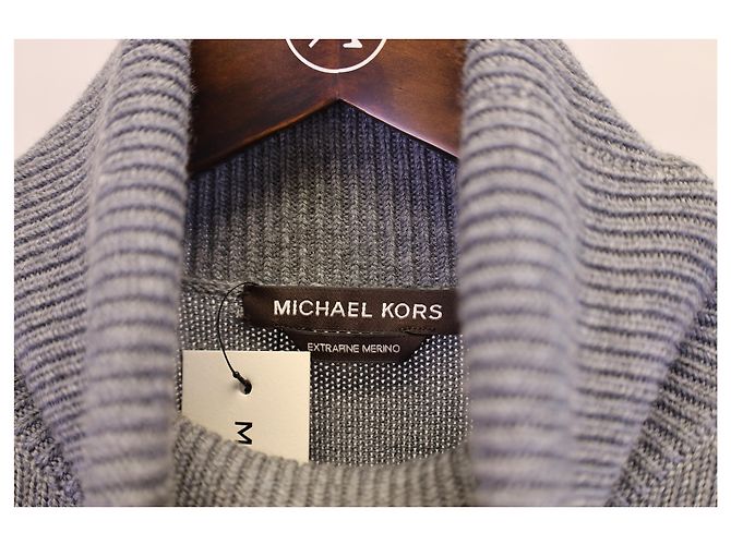 Michael Kors Rollkragenpullover mit Farbverlauf aus grauer Merinowolle - Ansicht 6