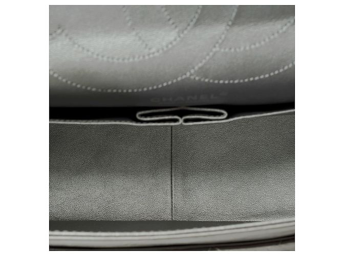 Mademoiselle CHANEL 2.55 Bag in Silver Leather - 101896 Silvery - view 8