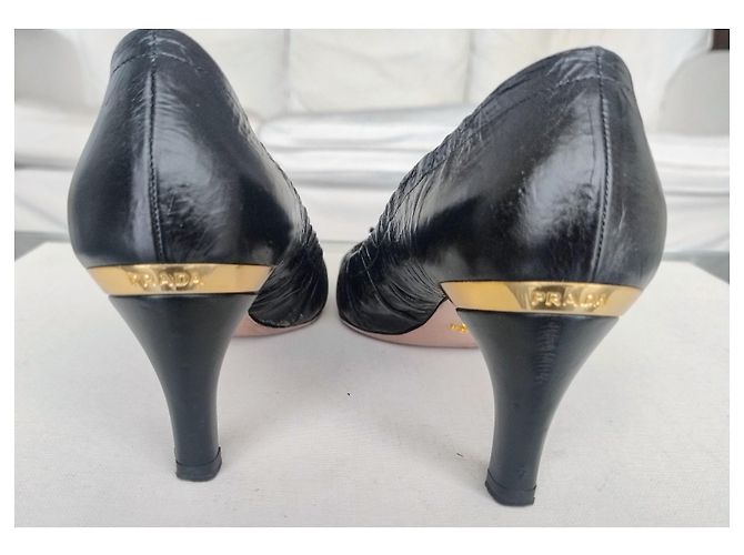 Décolleté Prada a punta aperta in pelle goffrata nera Nero - vista 11