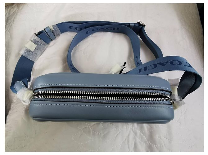 Borsa Camera Coach in pelle blu chiaro - vista 6