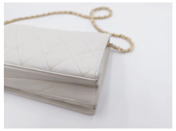 Wallet On Chain Portafoglio a catena con tracolla Chanel Timeless Classic Single Flap. Bianco - vista 12
