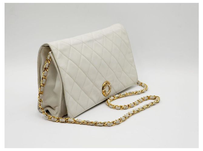 Wallet On Chain Portafoglio a catena con tracolla Chanel Timeless Classic Single Flap. Bianco - vista 3