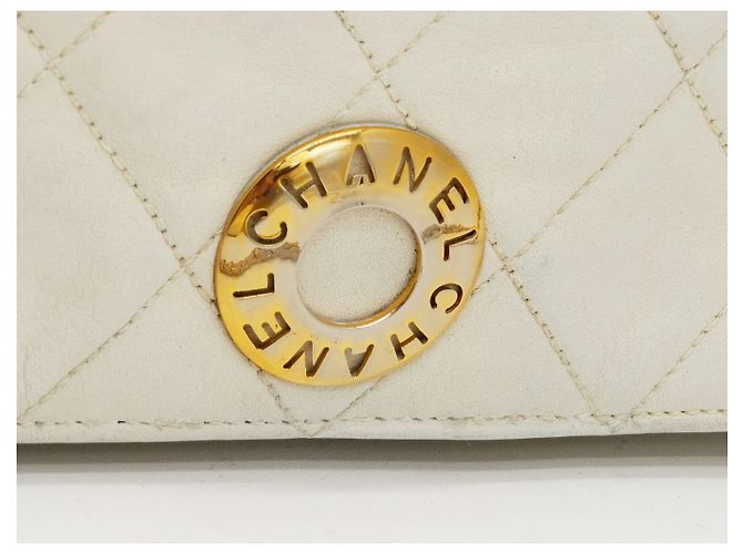 Wallet On Chain Portafoglio a catena con tracolla Chanel Timeless Classic Single Flap. Bianco - vista 4