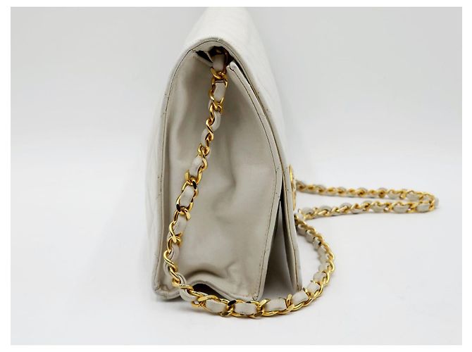 Wallet On Chain Portafoglio a catena con tracolla Chanel Timeless Classic Single Flap. Bianco - vista 6