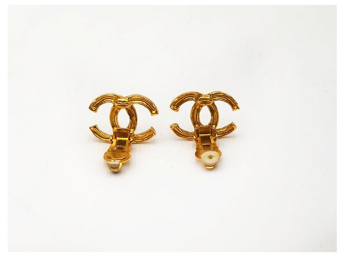 Coco Crush Orecchini Chanel CC Coco Vintage martellati Gold hardware - vista 6