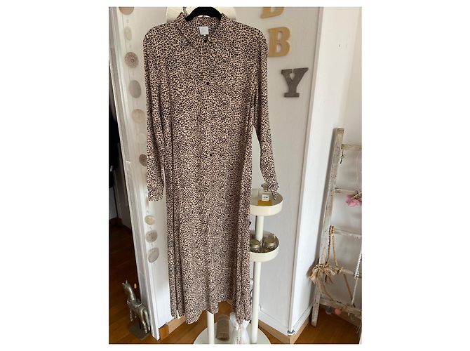 Autre Marque Karl Marc John Langes fließendes Viscose Kleid Beige - Ansicht 2