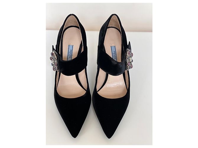 Prada Pumps aus Samt mit Strassknopf Größe 39.5 Schwarz - Ansicht 2