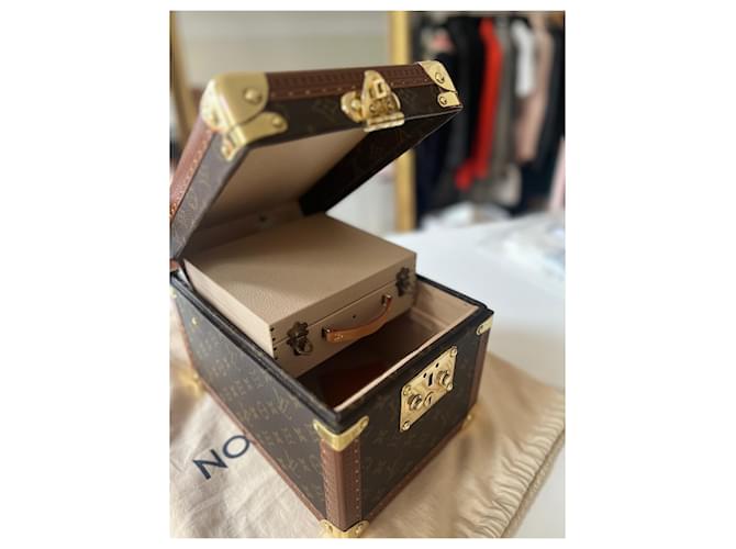 Boite à flacons louis Vuitton Marron - vue 7