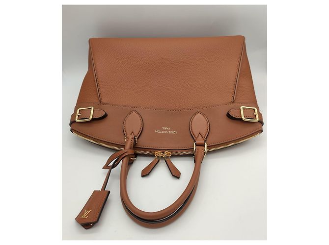 Lockit Borsa Louis Vuitton Lock It MM Marrone - vista 5