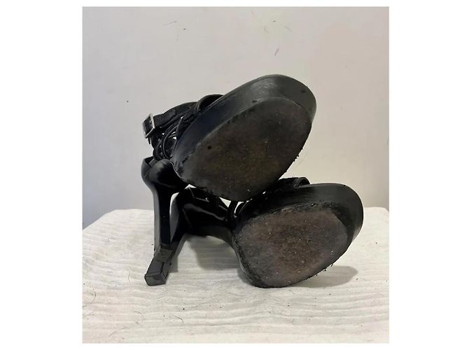 Saint Laurent Sandali in pelle e pizzo Nero - vista 6