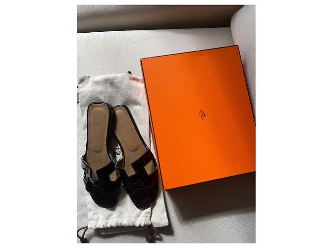 Oran Mules Hermès in pelle di alligatore nera Nero - vista 11