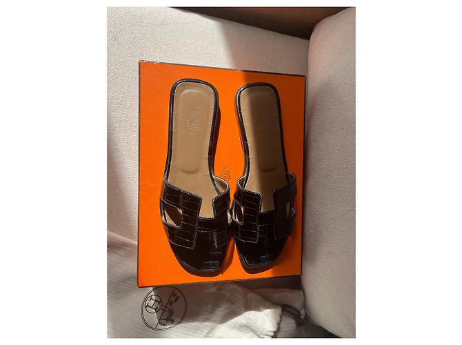 Oran Mules Hermès in pelle di alligatore nera Nero - vista 5