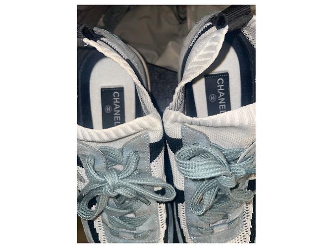Sneakers Chanel La Croisette in Scamosciato Bianco e Blu - vista 8