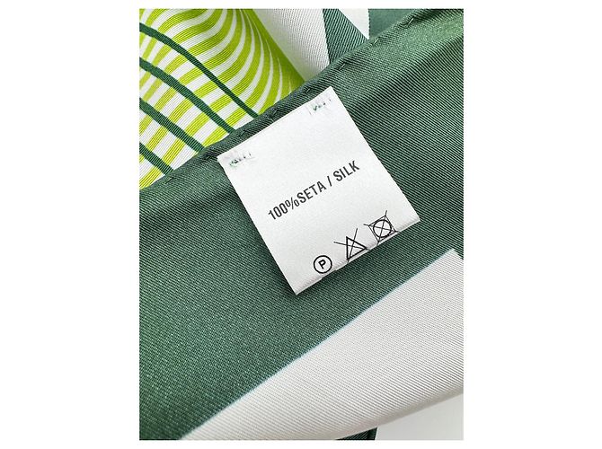 Pañuelo de seda verde con estampado Rolex. - vista 9