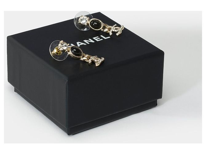 Gioielli CHANEL CC in metallo dorato - 101912 D'oro - vista 2
