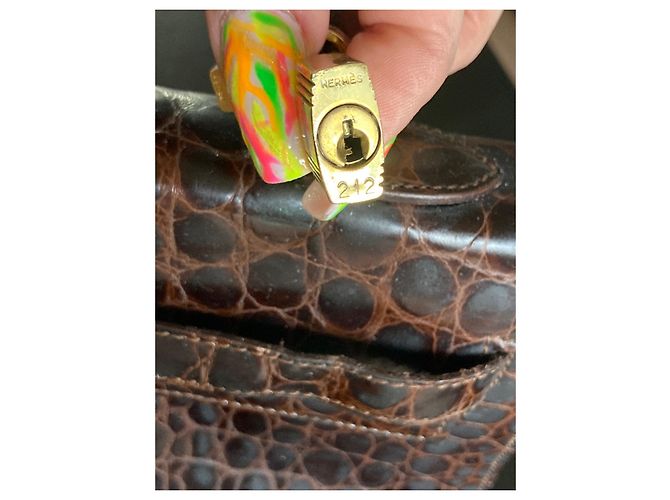 Borsa Hermès Kelly 32 in pelle di coccodrillo marrone - vista 11