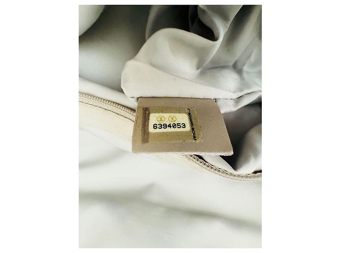 Zaino Chanel Sports in nylon e gomma nero e crema Crudo - vista 16