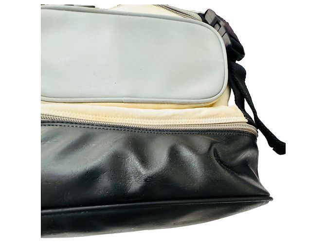 Zaino Chanel Sports in nylon e gomma nero e crema Crudo - vista 17
