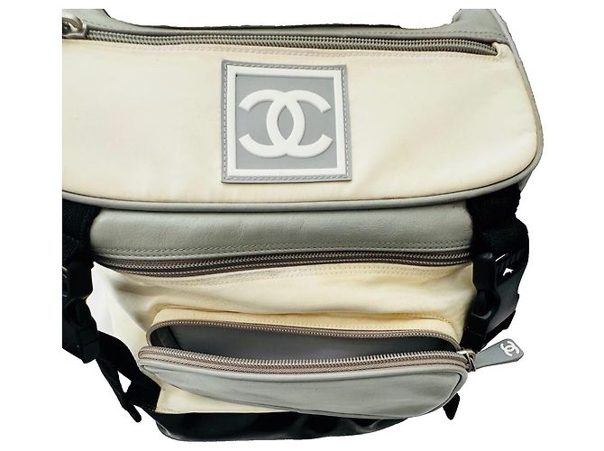Zaino Chanel Sports in nylon e gomma nero e crema Crudo - vista 7