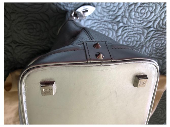 Louis Vuitton Suhali Lockit MM Borsa in pelle argento - vista 17