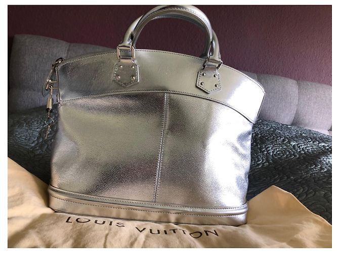 Louis Vuitton Suhali Lockit MM Borsa in pelle argento - vista 5