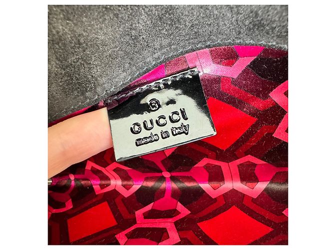 Pochette Gucci in pelle nera lucida con nappine di cristalli Nero - vista 10