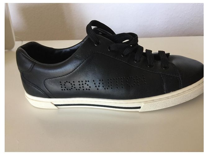 Sneaker Louis Vuitton Frontrow in pelle nera Nero - vista 16