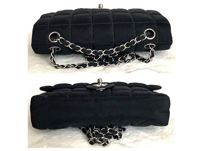 Bolsa transversal CHANEL acolchoada quadrada Jumbo com hardware prateado em nylon. Preto - vista 7