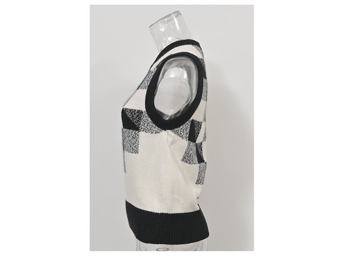 Timeless Chanel Coco Mark Strickweste aus schwarzem Kaschmir - Ansicht 9