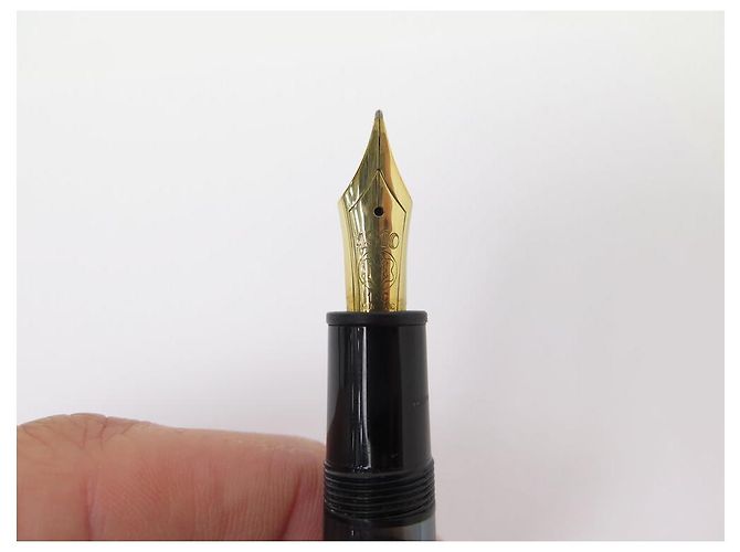 VINTAGE MONTBLANC MEISTERSTUCK FÜLLFEDERHALTER 146 MIT KOLBEN + FÜLLFEDERHALTER-ETUI Schwarz - Ansicht 2