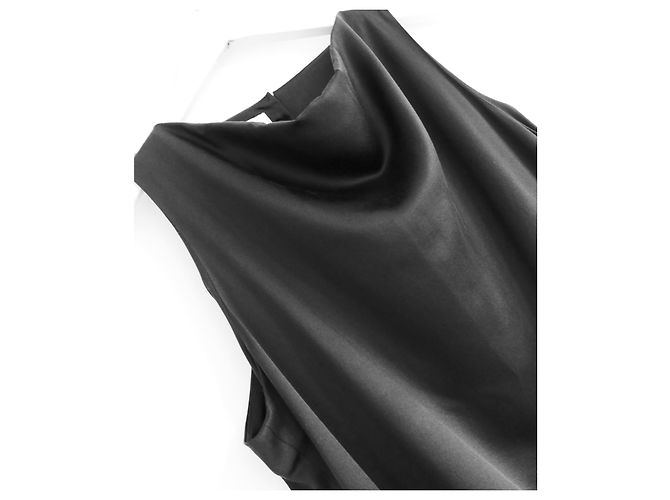 Autre Marque Das schwarze Seidenmaxikleid der Kollektion - Ansicht 2