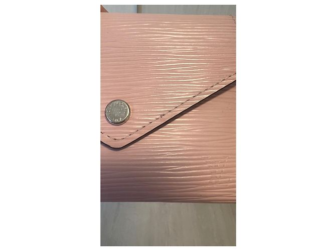 Sarah Cartera Louis Vuitton de piel rosa - vista 9