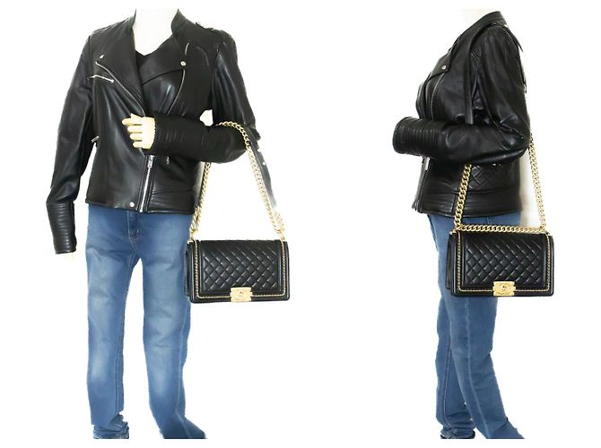 CHANEL Boy Chain Schultertasche Schwarzes gestepptes Lammleder mit Klappe - Ansicht 12