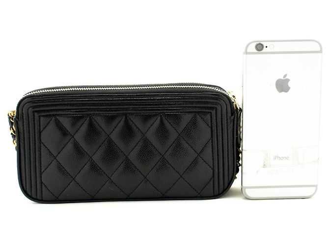 Portafoglio CHANEL Boy in caviale nero su catena con cerniera foderata WOC - vista 3