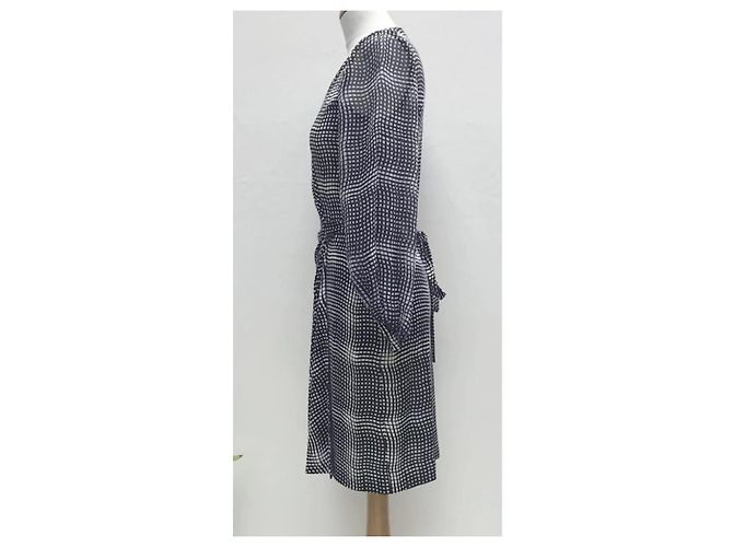 Diane Von Furstenberg Vestido envelope de seda DvF Sigourney com mangas de chiffon Preto Branco - vista 3