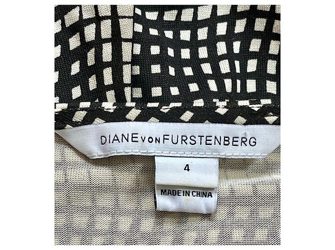Diane Von Furstenberg Vestido envelope de seda DvF Sigourney com mangas de chiffon Preto Branco - vista 7