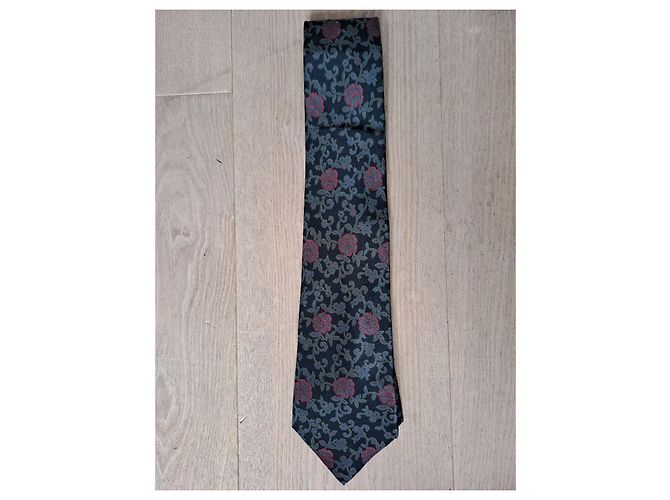 Floral pattern tie by Pierre Cardin Paris. Multiple colors - view 7