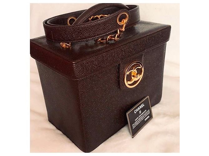 Borsa a tracolla con patta Chanel in caviale dorato 24 carati Marrone - vista 3