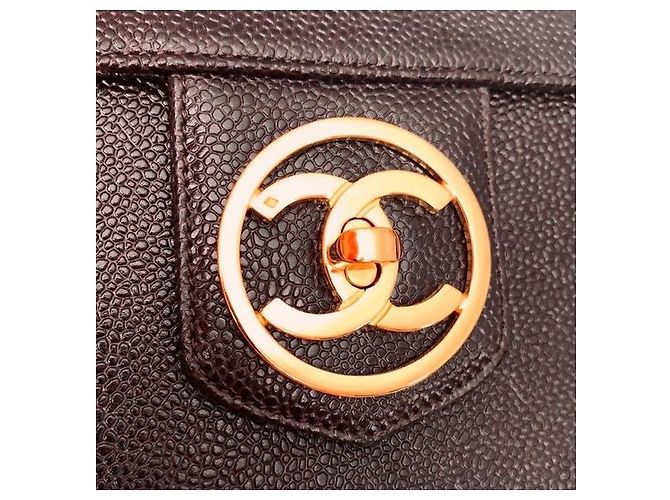 Borsa a tracolla con patta Chanel in caviale dorato 24 carati Marrone - vista 5