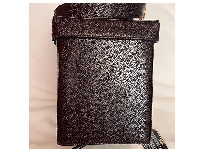 Borsa a tracolla con patta Chanel in caviale dorato 24 carati Marrone - vista 6