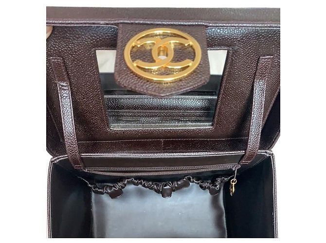 Borsa a tracolla con patta Chanel in caviale dorato 24 carati Marrone - vista 8