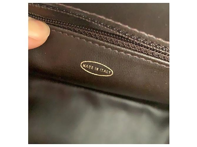 Borsa a tracolla con patta Chanel in caviale dorato 24 carati Marrone - vista 9