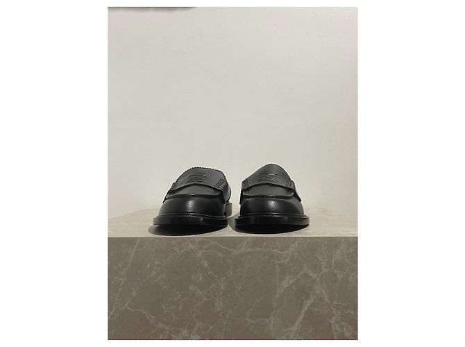 Mules e tamancos FENDI T.EU 40 Couro Preto - vista 3