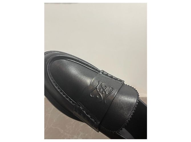 Mules e tamancos FENDI T.EU 40 Couro Preto - vista 5