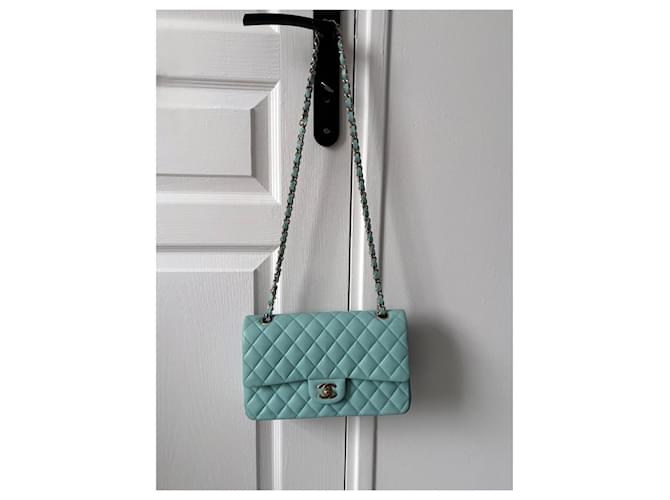 Chanel Caviar Classic Flap Media Blu - vista 5