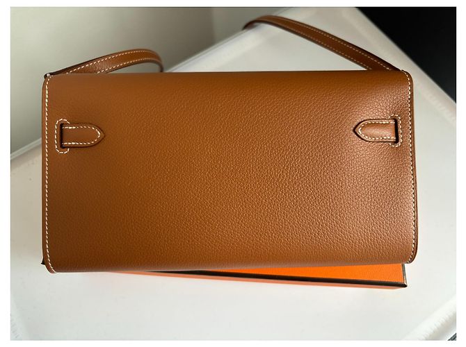 Bolsa Hermès Kelly to go em pele de vitelo Evercolor camel Camelo - vista 2