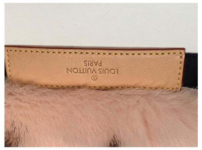 Masque de nuit Louis Vuitton Rose en Vison - vue 5