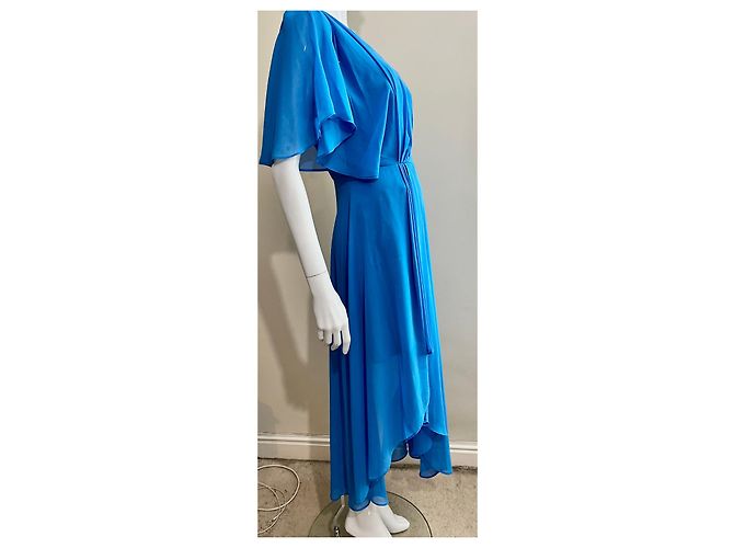 Jenny Packham Vestido de noite azul-celeste de um ombro só com corte alto na frente e baixo atrás. - vista 3