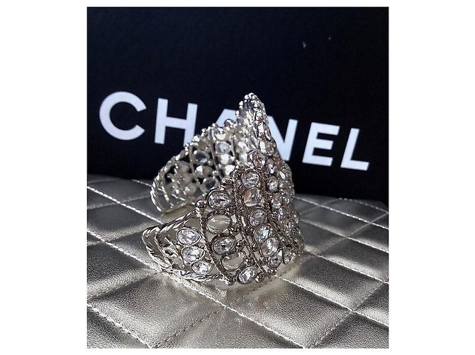 Chanel Bracciale a Fascia Fiore in Pâte de Verre Trasparente Argento - vista 3