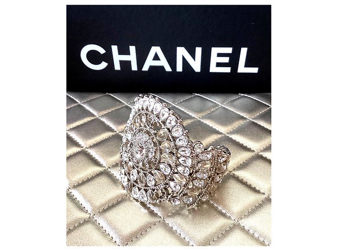 Chanel Bracciale a Fascia Fiore in Pâte de Verre Trasparente Argento - vista 4